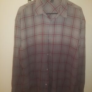 Men's Gray and Red Plaid Shirt